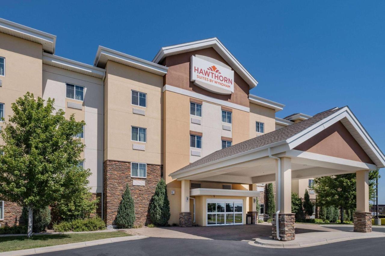 Hawthorn Suites By Wyndham Williston Exteriér fotografie