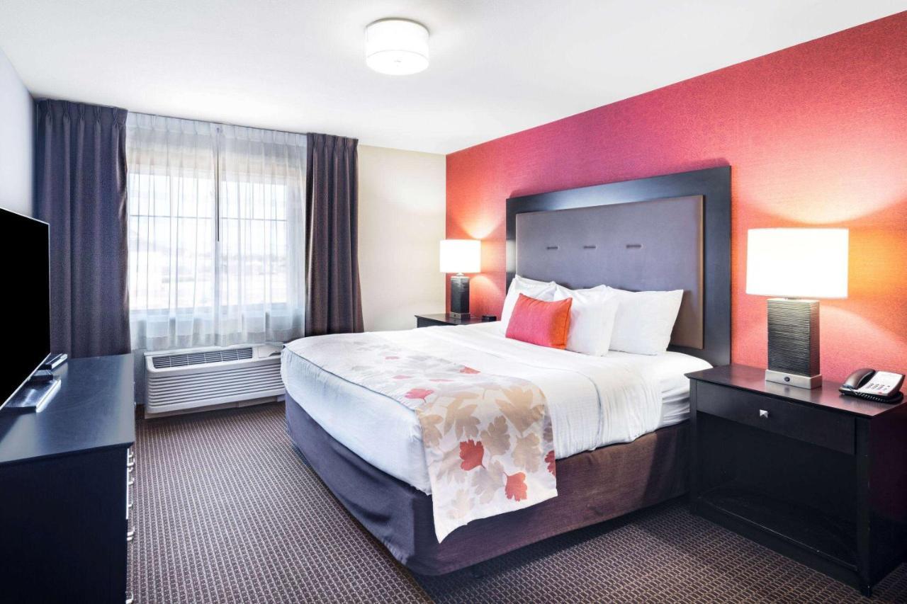 Hawthorn Suites By Wyndham Williston Exteriér fotografie