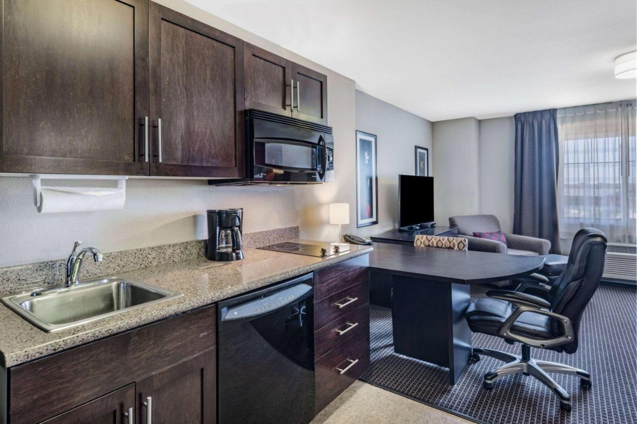 Hawthorn Suites By Wyndham Williston Exteriér fotografie