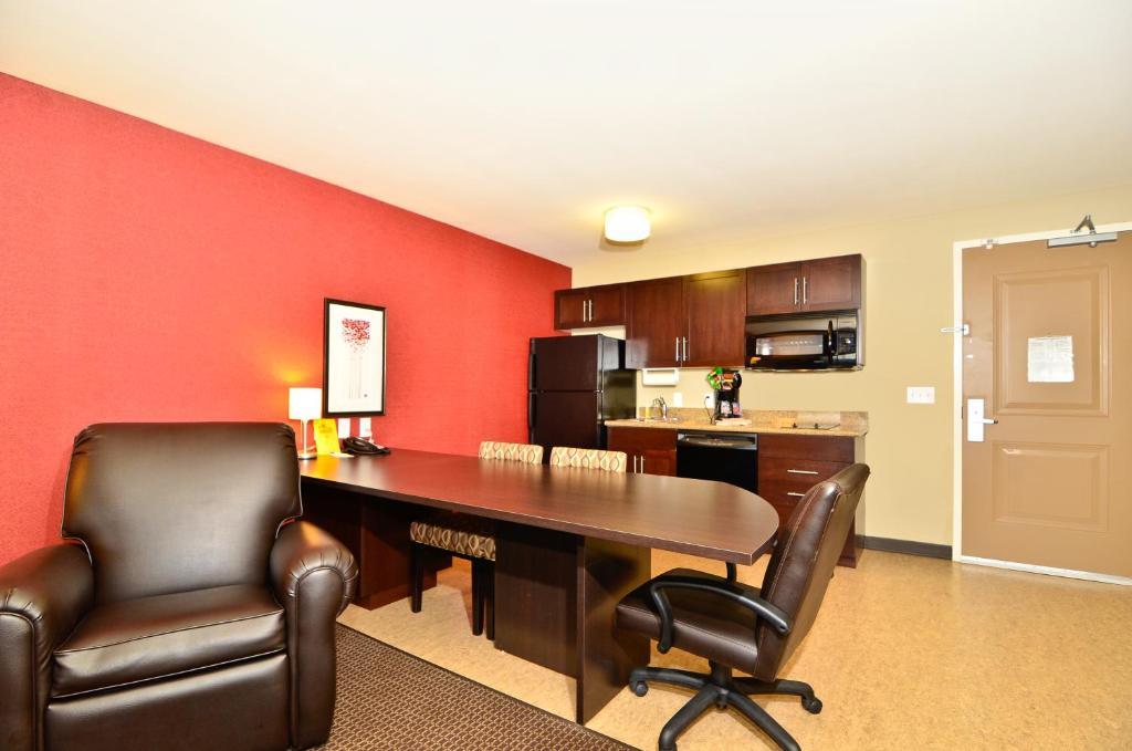 Hawthorn Suites By Wyndham Williston Pokoj fotografie